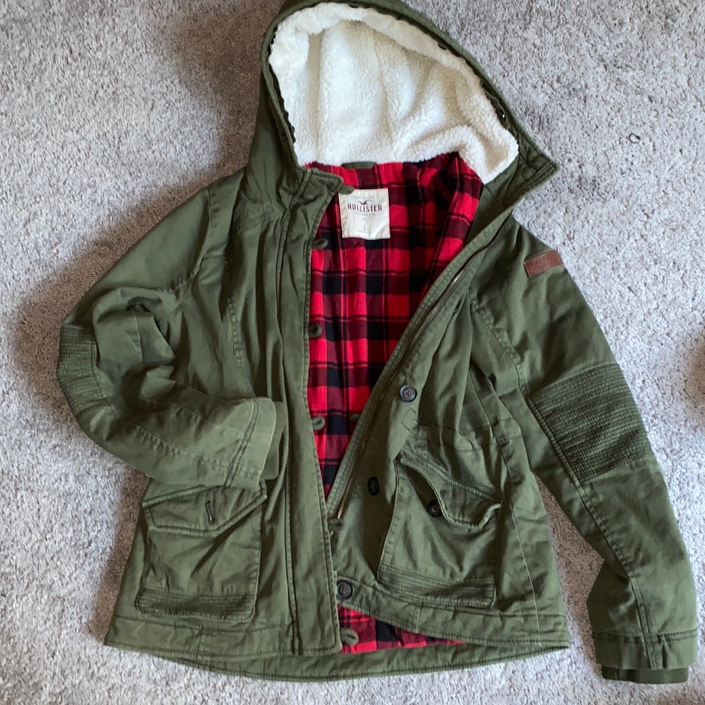 Hollister Winter Jacket Size : L